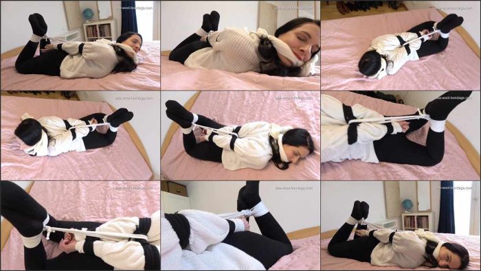 aaw 152 PaulaHogtied10Tights.mp4 700x395