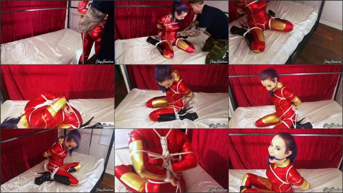 Fiona Sinclair playful bondagette.mp4 700x395