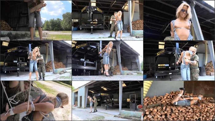 bren 1053 All She Had To Do Was Stack The Fire Wood 5000 mp4.mp4 700x395