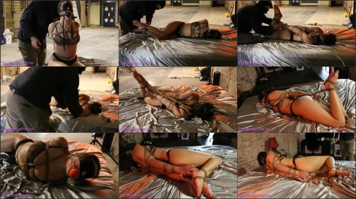 ercr Cora Blindfold Ballgag Damsel Struggle 1.mp4 700x393