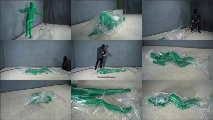 vcd Zentai and the green man in the plastic trap.mp4 700x395