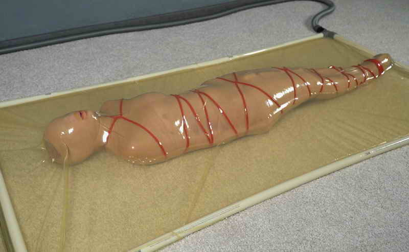 Vakuumli fetish onlayn