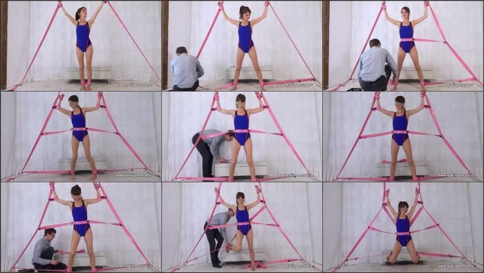 cvp QCZURAFlutteringLashes.mp4 700x395