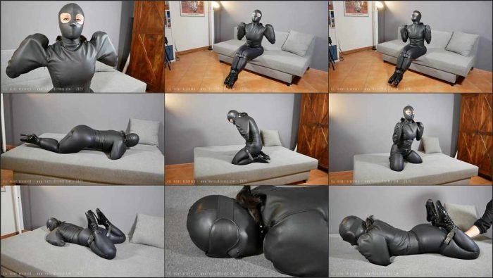 frgd So sexy in leather.mp4 700x395